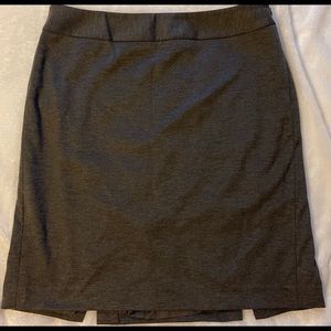 Women’s Loft Gray Pencil Skirt. Size 10